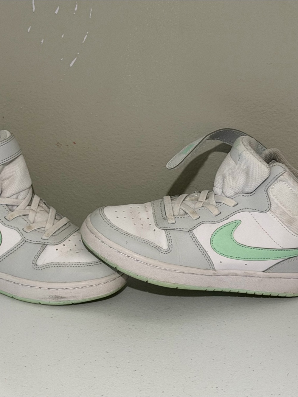 Nike Kids High-Top Sneakers White with Mint Green Swoosh